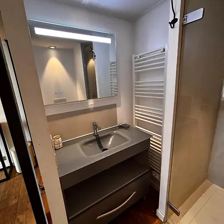 Loft D'architecte A Charpennes Apartment *